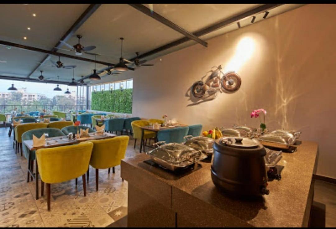 Regenta Inn Grand Koramangala By Royal Orchid Hotels Bangalore Extérieur photo