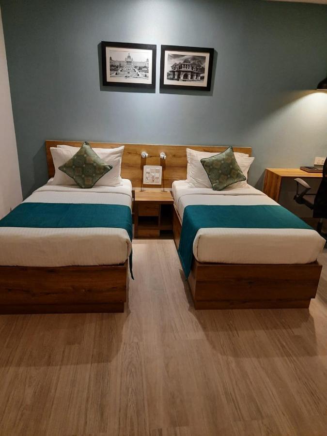 Regenta Inn Grand Koramangala By Royal Orchid Hotels Bangalore Extérieur photo